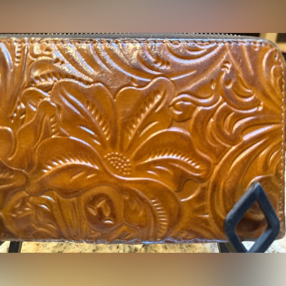 Patricia Nash Embossed Brown Leather Wristlet/ Wallet. No callouts. Very zippy. - Picture 10 of 16